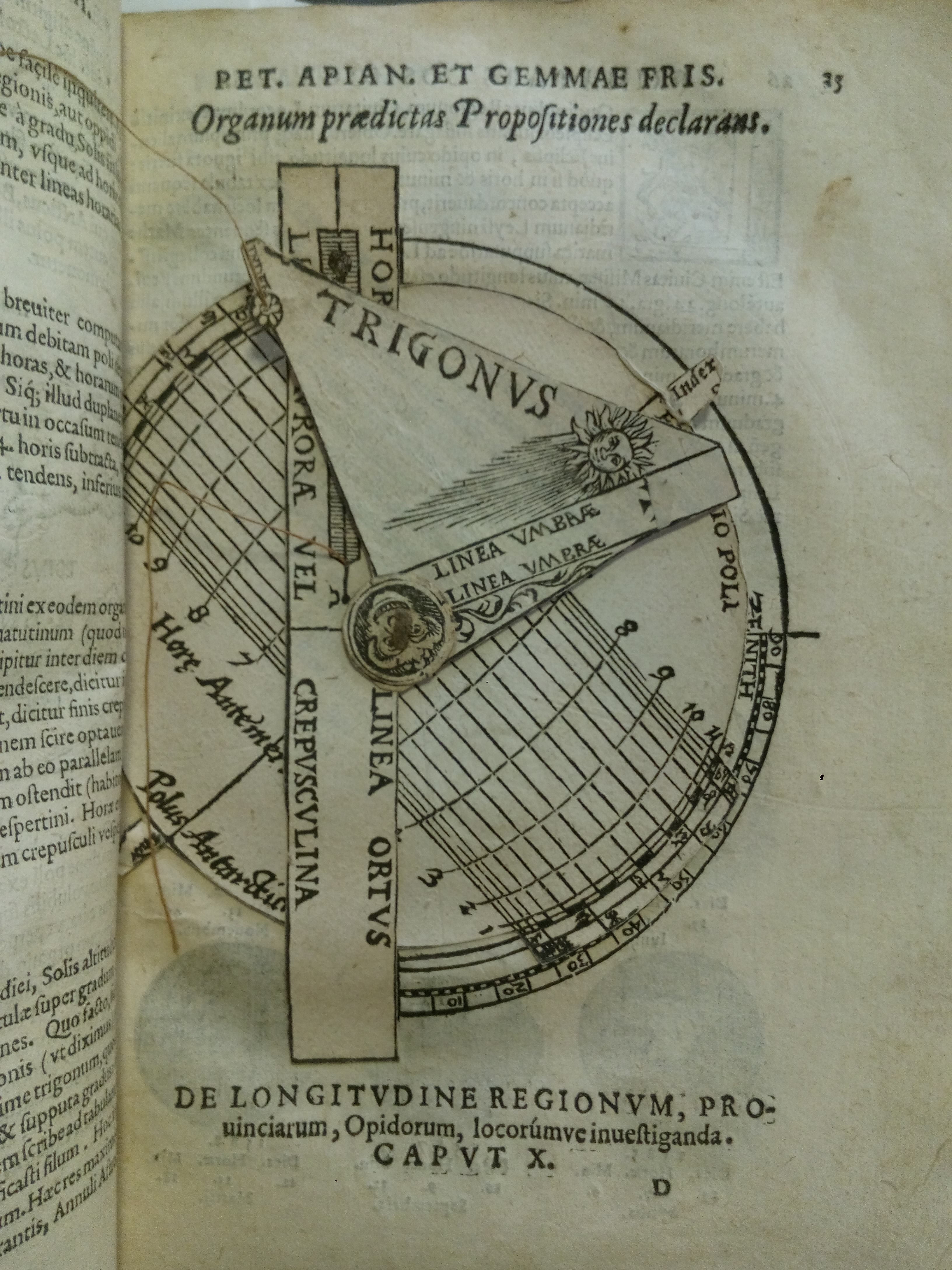 "Peter Apian, Cosmographia, sive descriptio universi orbis, Petri Apiani & Gemmae Frisij (Antwerp: Johannes Withagius, 1584), p. 25. University of St Andrews Library"