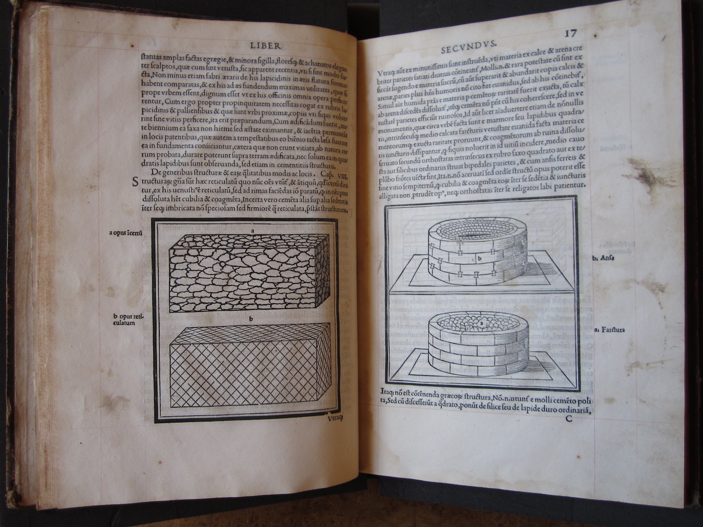 "M. Vitruvius per Iocundum solito castigatior factus cum figuris et tabula ut iam legi et intelligi possit (Venice, 1511), ff. 16v-17r."